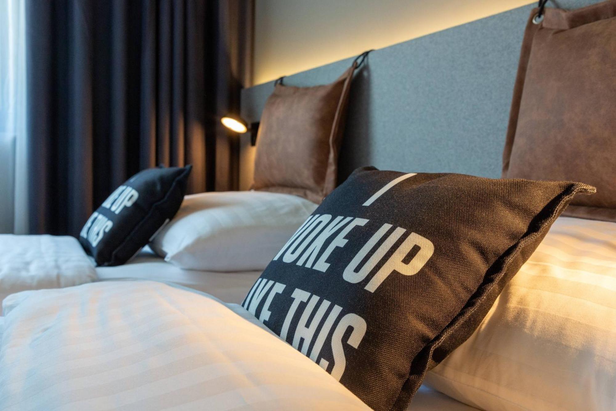 Hotel Moxy Sion Exterior foto