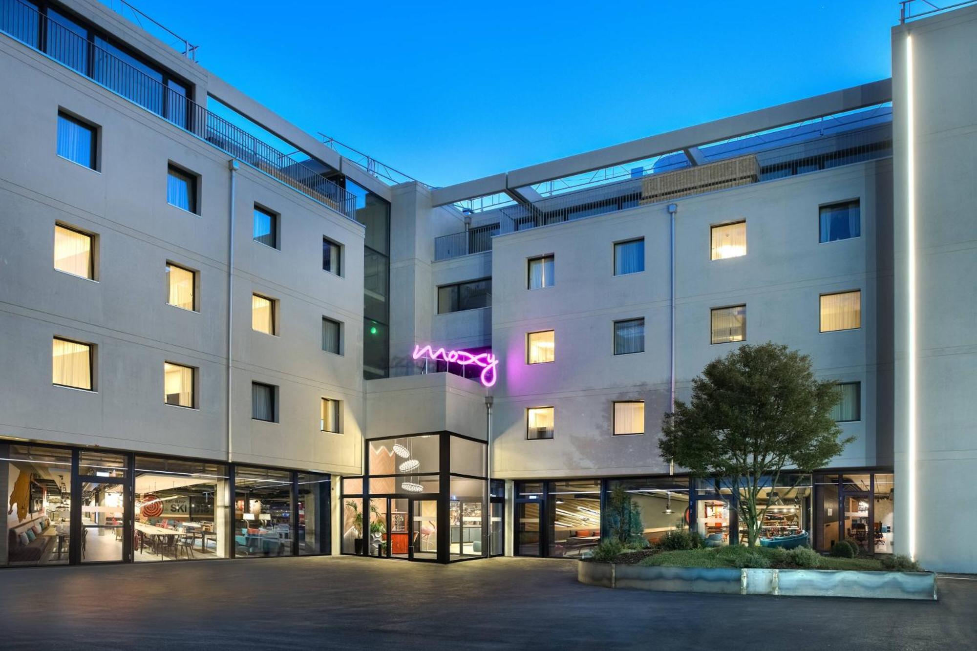 Hotel Moxy Sion Exterior foto
